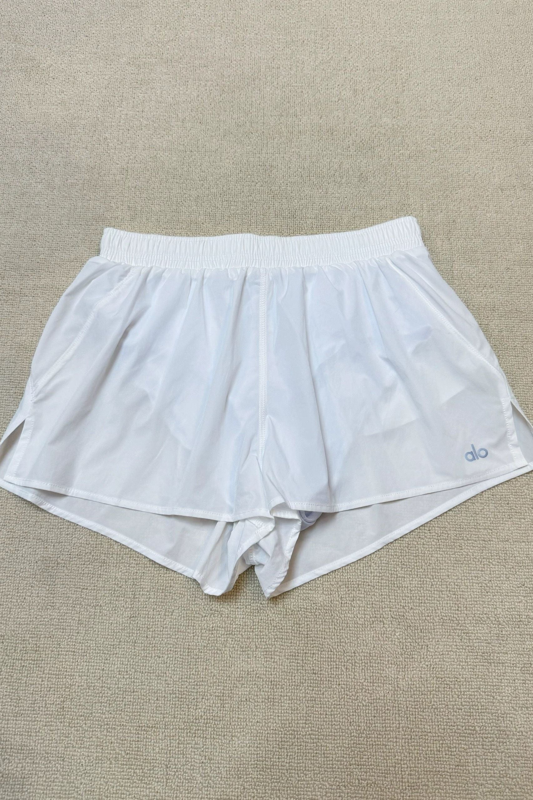 Stride Short - aainie